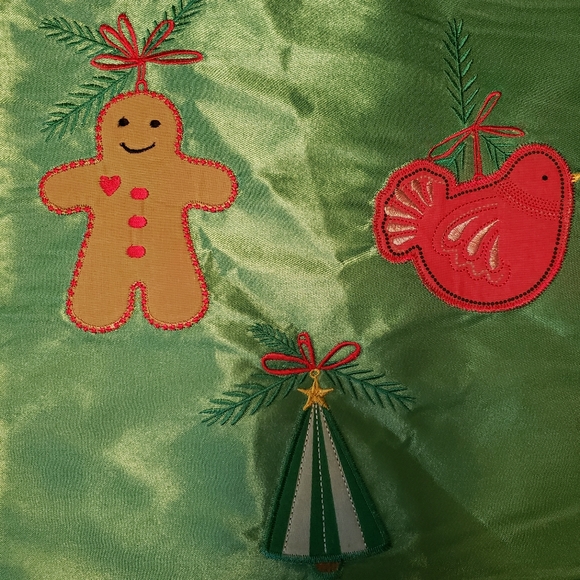 Set of (2) Embroidered Christmas Placemats - Picture 3 of 4